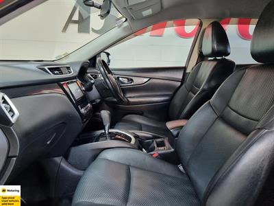 2015 Nissan X-Trail - Thumbnail