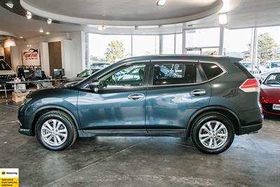 2015 Nissan X-Trail - Thumbnail