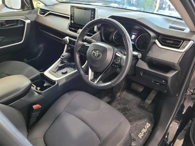 2021 Toyota RAV4 - Thumbnail