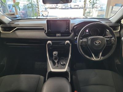 2021 Toyota RAV4 - Thumbnail