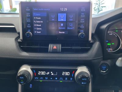 2021 Toyota RAV4 - Thumbnail