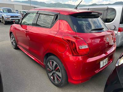 2017 Suzuki Swift - Thumbnail