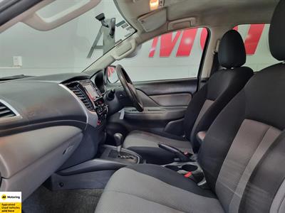 2017 Mitsubishi Triton - Thumbnail