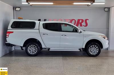 2017 Mitsubishi Triton - Thumbnail