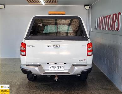 2017 Mitsubishi Triton - Thumbnail