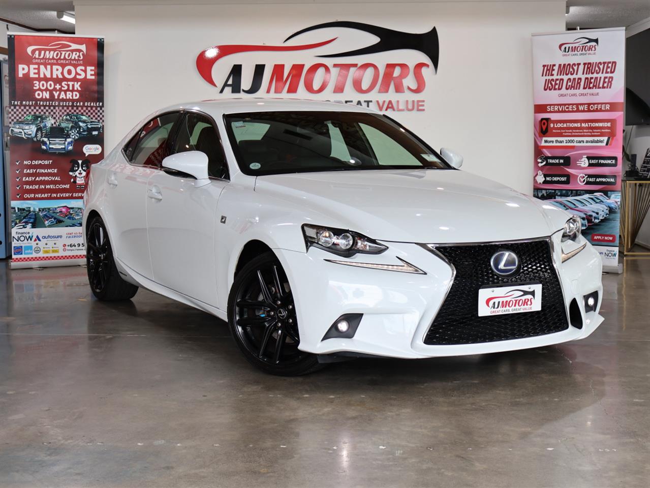 2015 Lexus IS 300h