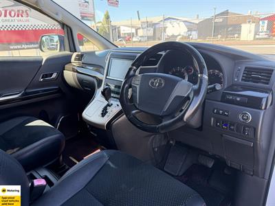 2014 Toyota Vellfire - Thumbnail