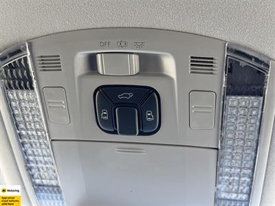 2014 Toyota Vellfire - Thumbnail