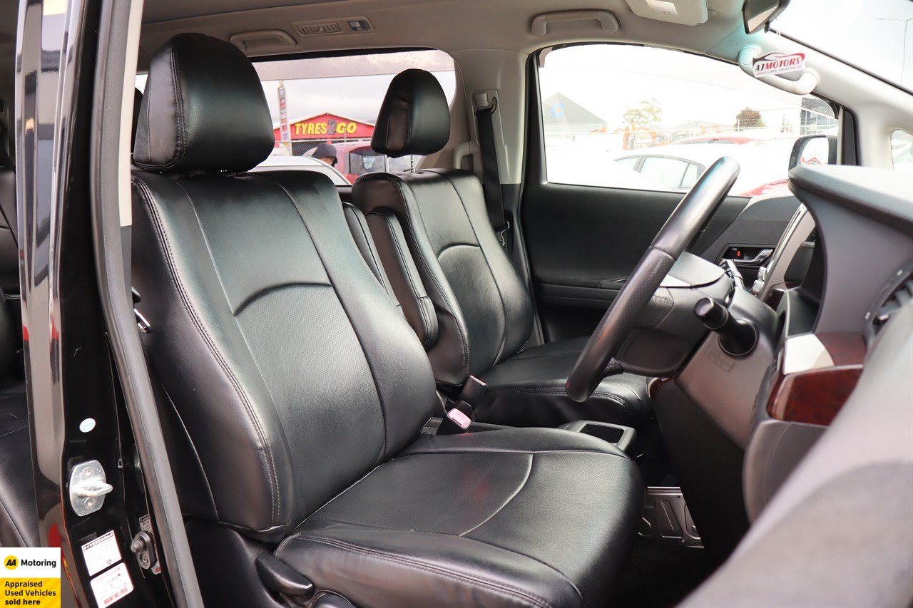 2013 Toyota Vellfire