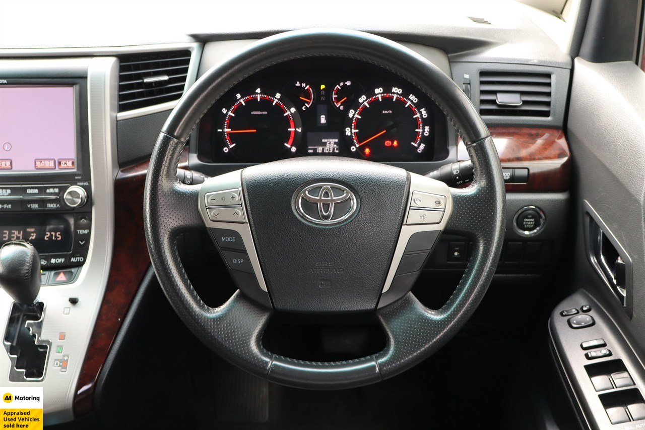 2013 Toyota Vellfire