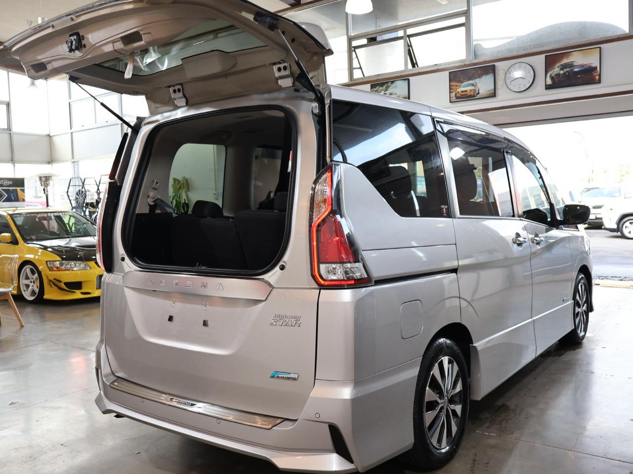 2017 Nissan Serena