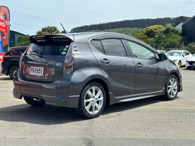 2012 Toyota Aqua - Thumbnail