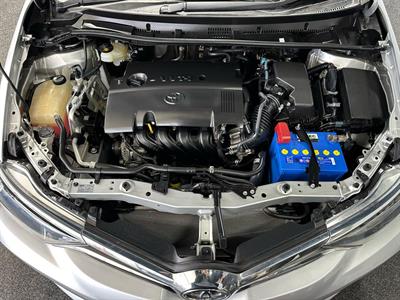 2016 Toyota Auris - Thumbnail