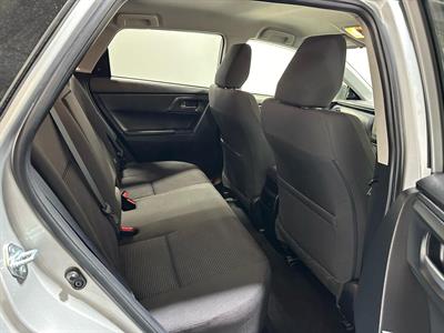 2016 Toyota Auris - Thumbnail