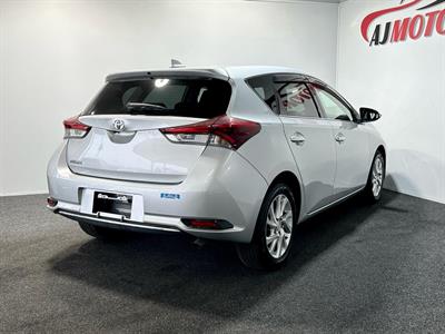 2016 Toyota Auris - Thumbnail