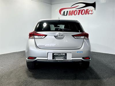 2016 Toyota Auris - Thumbnail