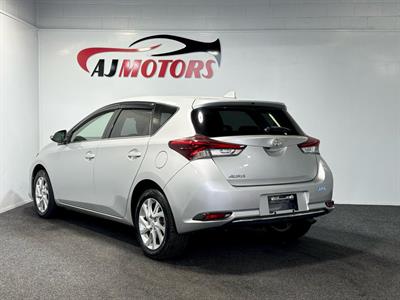 2016 Toyota Auris - Thumbnail
