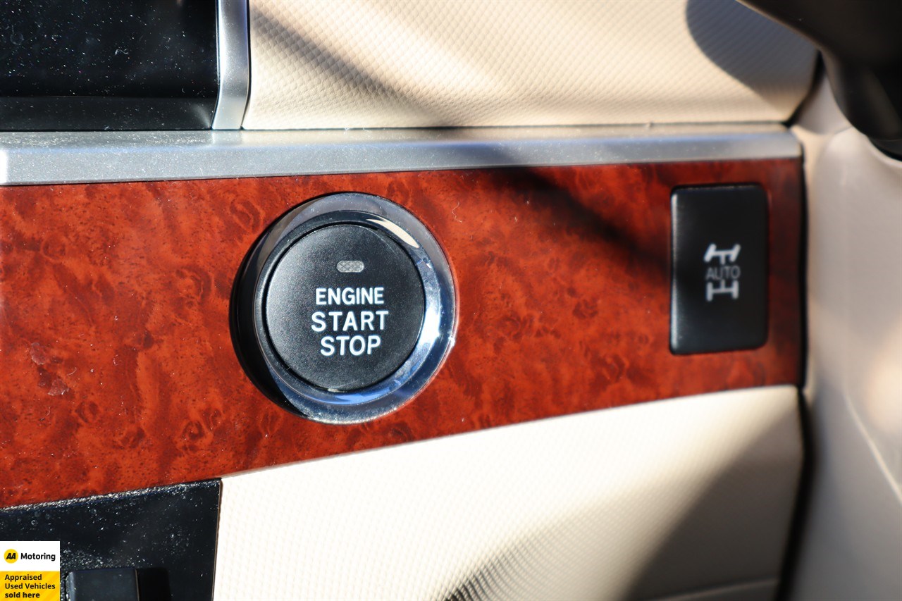 2012 Toyota Estima