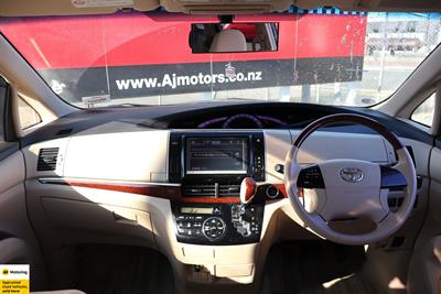 2012 Toyota Estima - Thumbnail