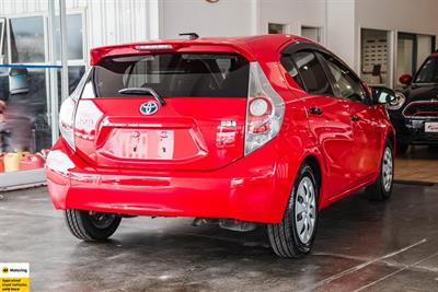 2012 Toyota Aqua - Thumbnail