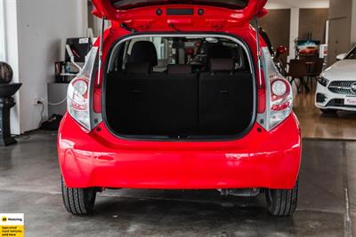 2012 Toyota Aqua - Thumbnail