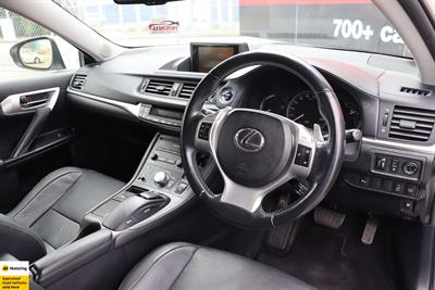 2012 Lexus CT200H - Thumbnail