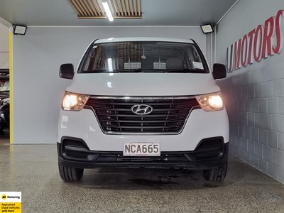2020 Hyundai iLoad - Thumbnail