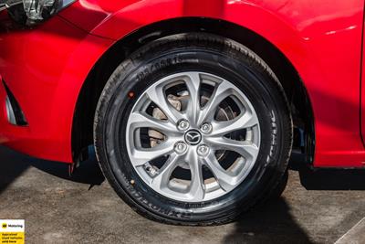 2014 Mazda Demio - Thumbnail