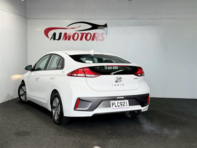 2022 Hyundai IONIQ - Thumbnail