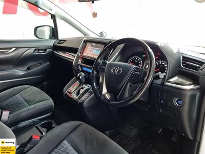 2016 Toyota Vellfire - Thumbnail