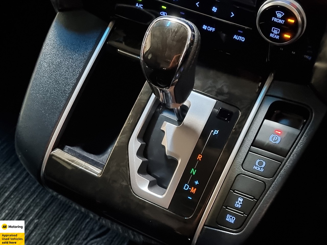 2016 Toyota Vellfire