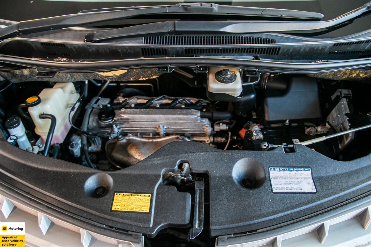 2012 Toyota Alphard