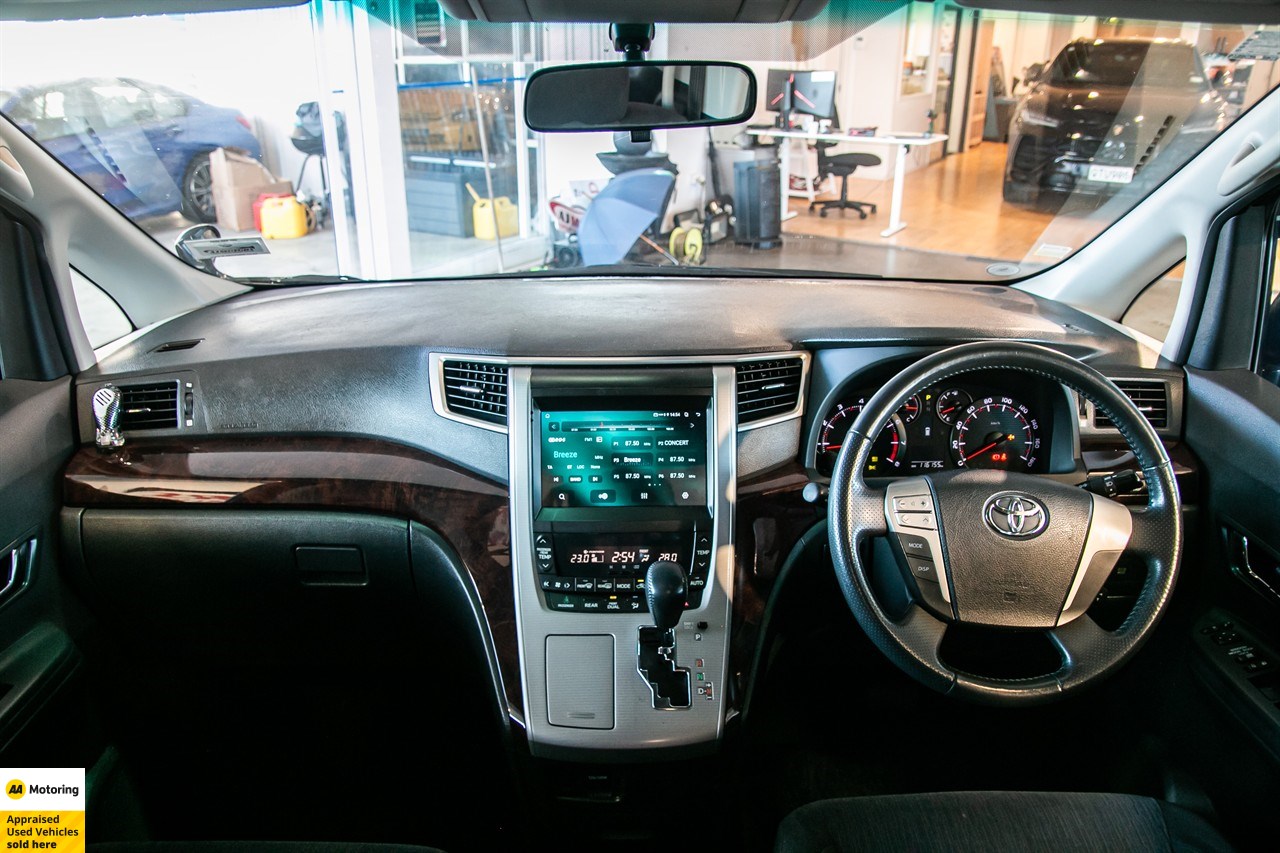 2012 Toyota Alphard