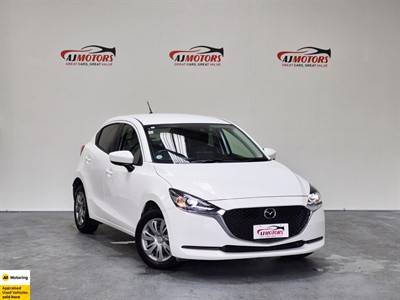 2022 Mazda MAZDA2 - Thumbnail