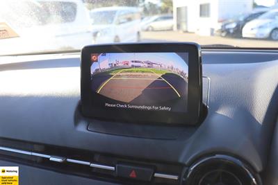 2020 Mazda MAZDA2 - Thumbnail