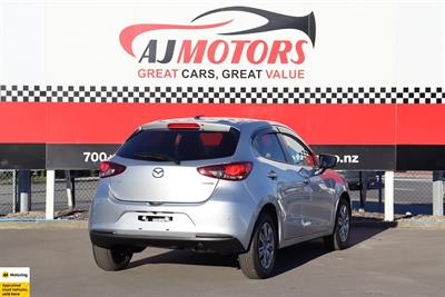 2020 Mazda MAZDA2 - Thumbnail