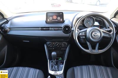 2020 Mazda MAZDA2 - Thumbnail