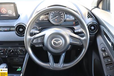 2020 Mazda MAZDA2 - Thumbnail
