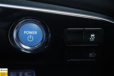 2019 Toyota Prius - Thumbnail