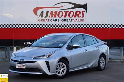 2019 Toyota Prius - Thumbnail