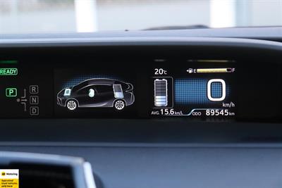 2019 Toyota Prius - Thumbnail