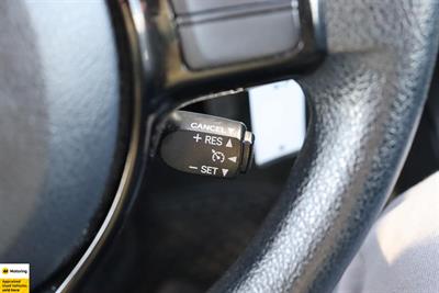 2017 Toyota Yaris - Thumbnail