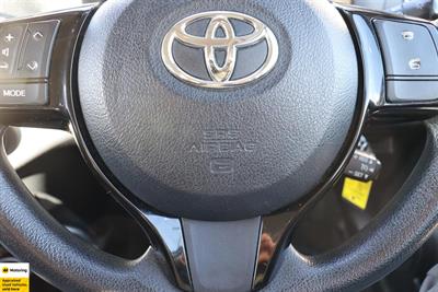 2017 Toyota Yaris - Thumbnail