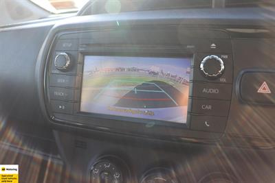 2017 Toyota Yaris - Thumbnail