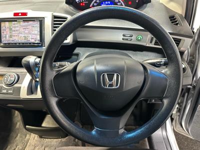 2012 Honda Freed - Thumbnail