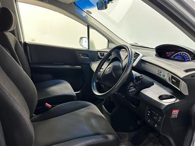2012 Honda Freed - Thumbnail