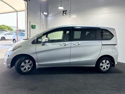 2012 Honda Freed - Thumbnail