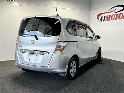 2012 Honda Freed - Thumbnail