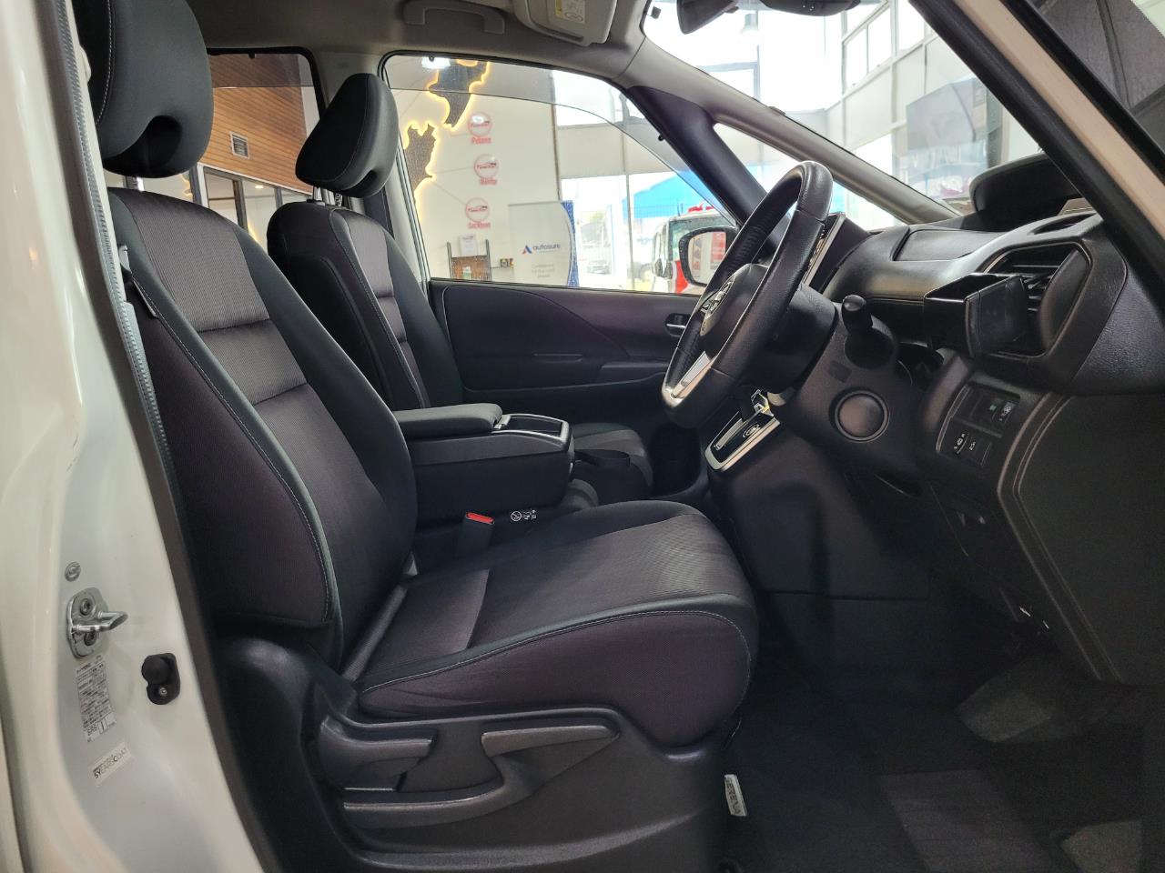 2016 Nissan Serena