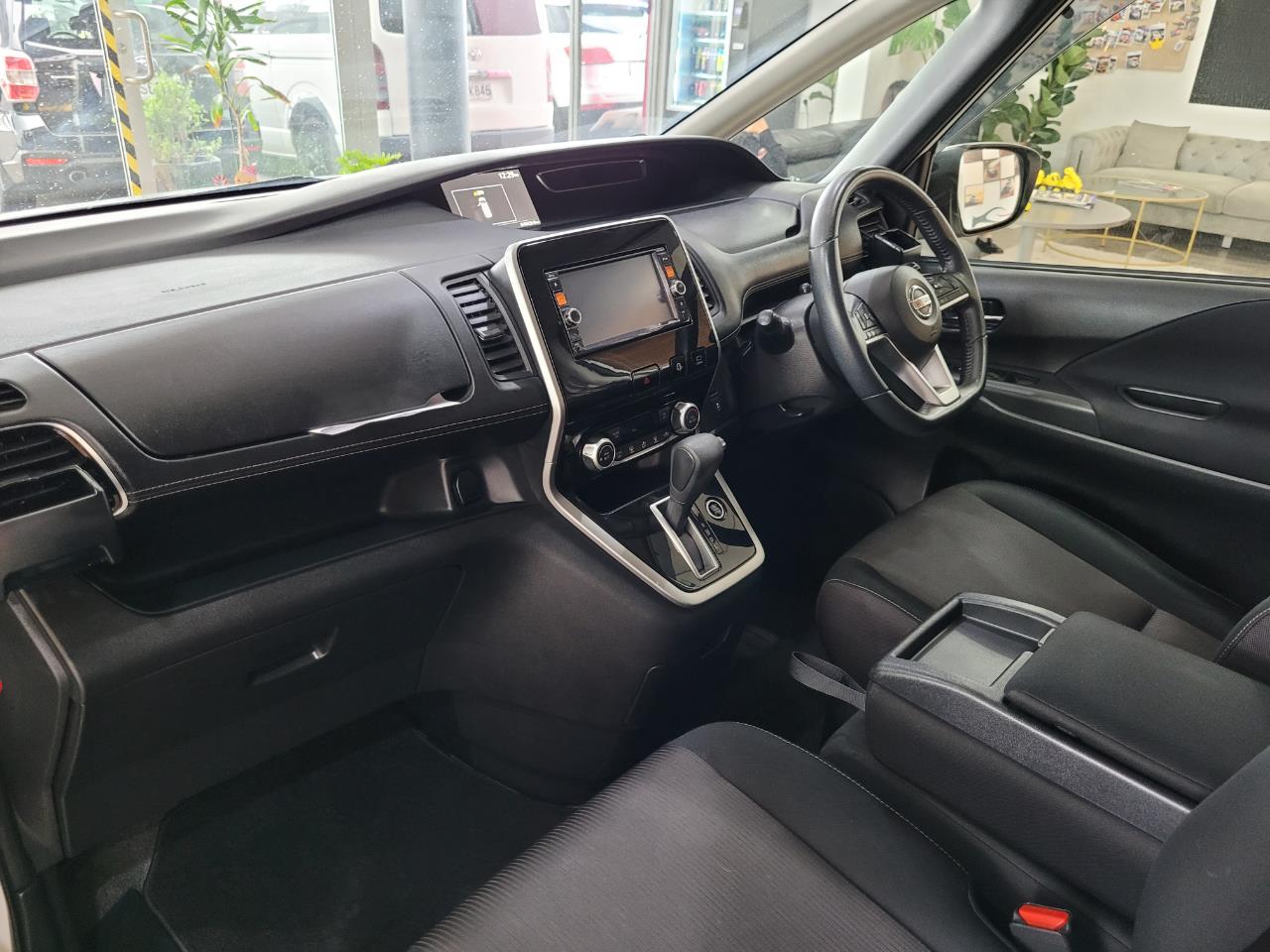 2016 Nissan Serena